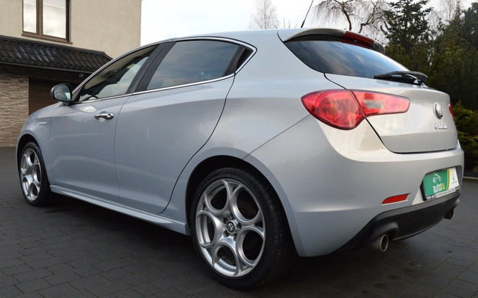 Alfa Romeo Giulietta cena 31900 przebieg: 234321, rok produkcji 2015 z Radzyń Podlaski małe 781